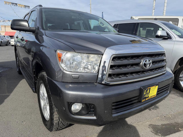 2013 Toyota Sequoia SR5 4WD