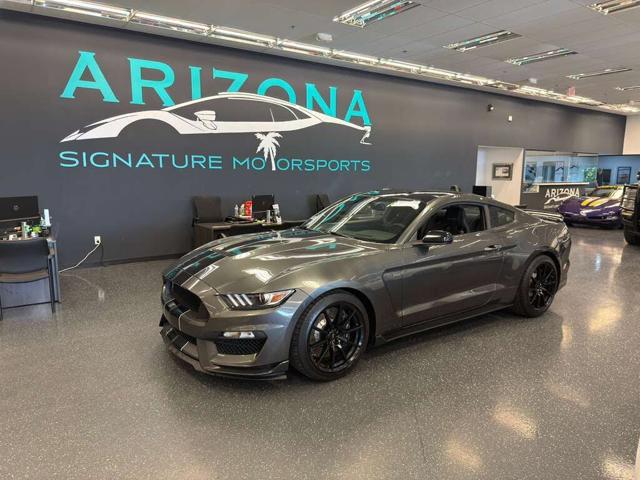 2016 Ford Mustang Fastback RWD