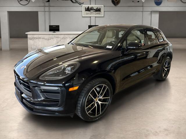 2023 Porsche Macan AWD