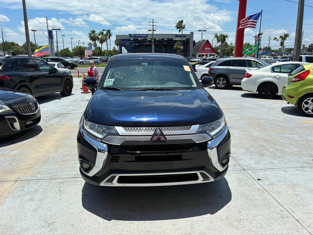 2020 Mitsubishi Outlander SE