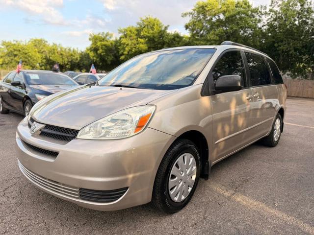 2004 Toyota Sienna 4 Dr CE Passenger Van