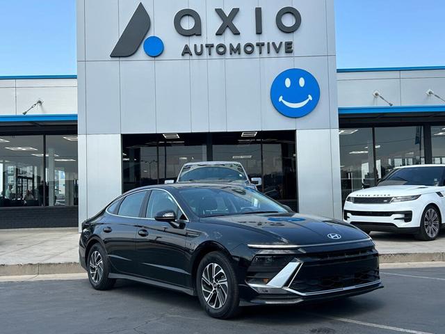 2026 Hyundai Sonata Hybrid Blue