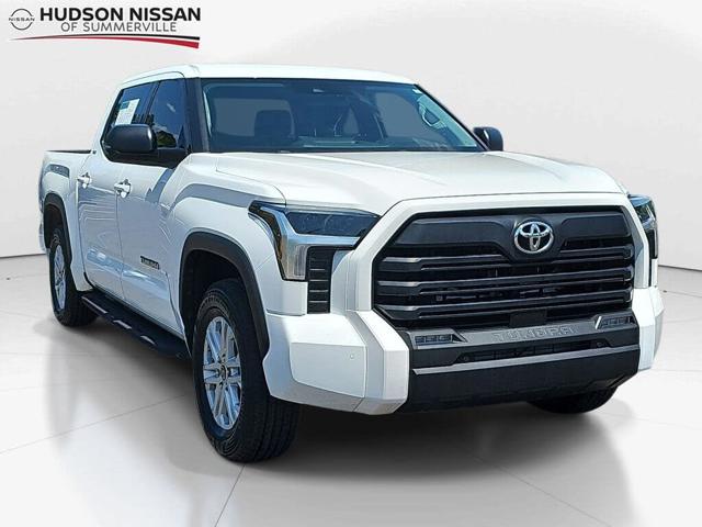 2022 Toyota Tundra 4WD SR5