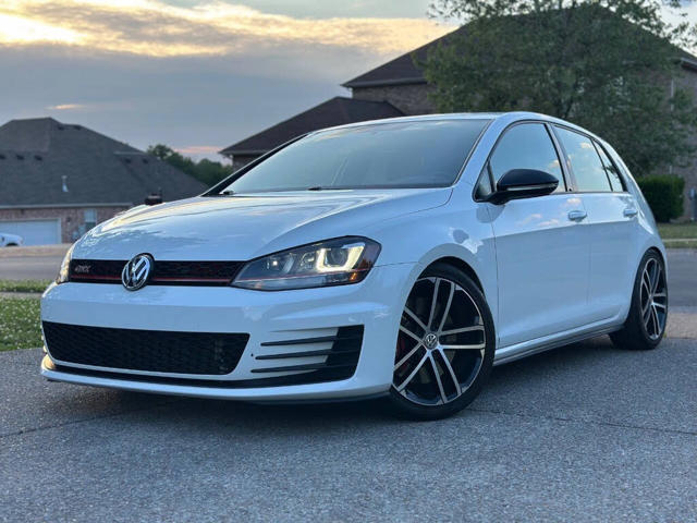 2017 Volkswagen Golf GTI 2.0T Sport 4-Door FWD