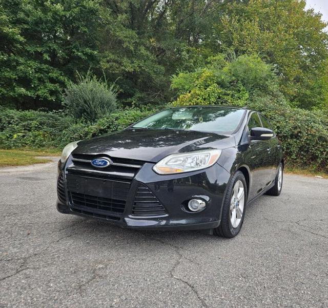 2012 Ford Focus SE Hatchback