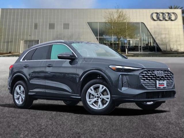2026 Audi Q5 quattro Premium TFSI