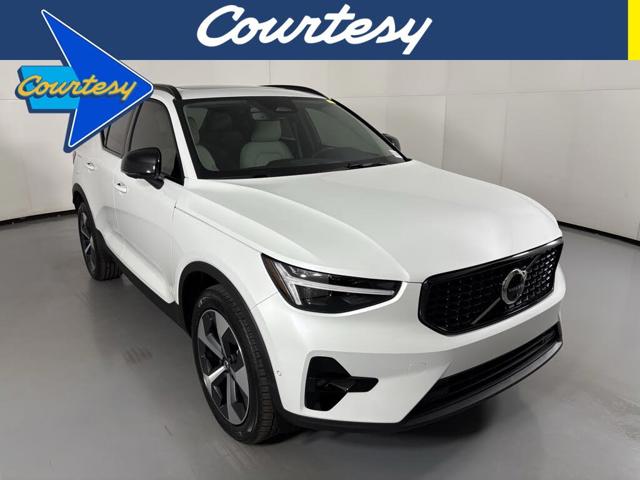 2026 Volvo XC40 B5 Plus AWD