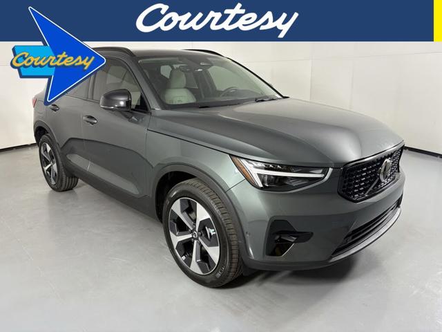 2026 Volvo XC40 B5 Plus AWD