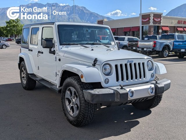 2017 Jeep Wrangler Unlimited Unlimited Sahara 4WD