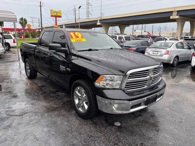 2019 Ram 1500 Classic Classic SLT RWD