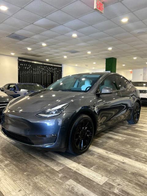 2023 Tesla Model Y Long Range