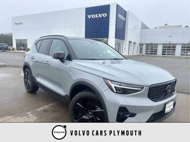 2026 Volvo XC40 B5 Ultra Black Edition AWD