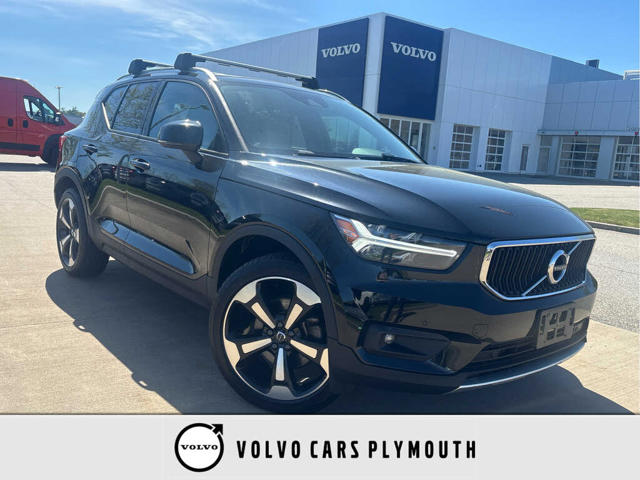 2021 Volvo XC40 T5 Momentum AWD