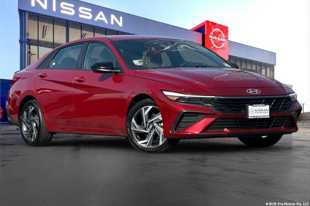 2025 Hyundai Elantra SEL Sport FWD