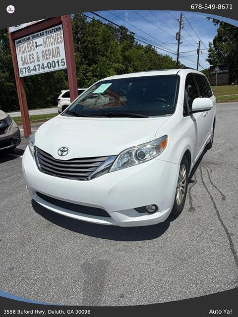 2015 Toyota Sienna XLE 7-Passenger Auto Access Se