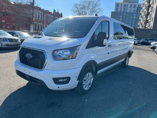 2024 Ford Transit Passenger Wagon 350 XLT Low Roof LB RWD