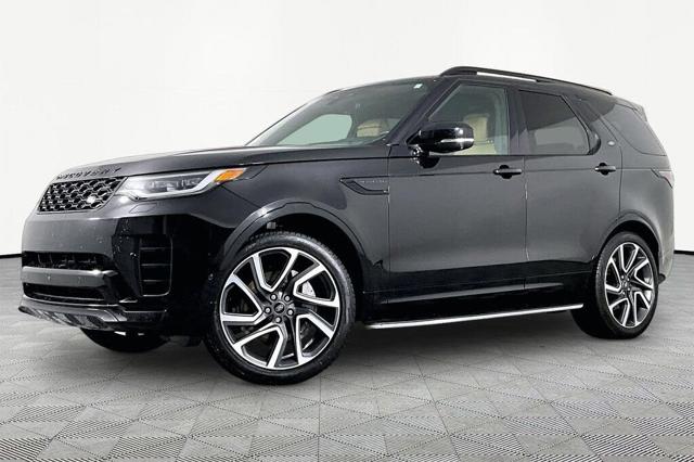 2024 Land Rover Discovery P300 Dynamic SE