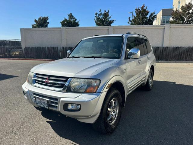 2001 Mitsubishi Montero Limited 4WD