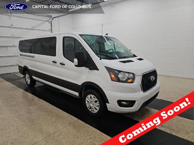 2023 Ford Transit Passenger Wagon 350 XLT Low Roof LB RWD
