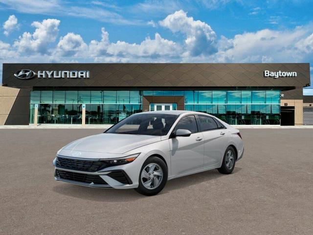 2026 Hyundai Elantra SE FWD