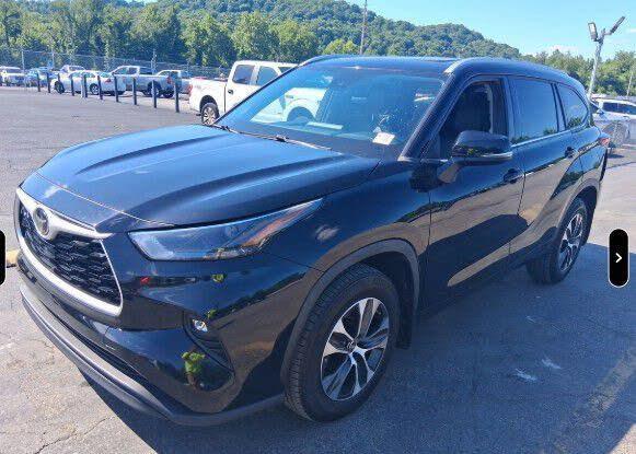 2022 Toyota Highlander XLE AWD