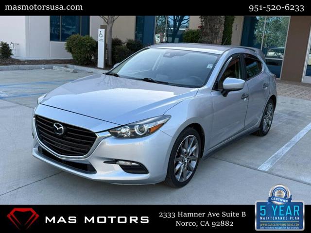 2018 Mazda Mazda3 5-Door Touring Hatchback