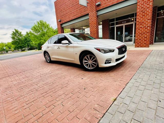 2016 INFINITI Q50 2.0t RWD