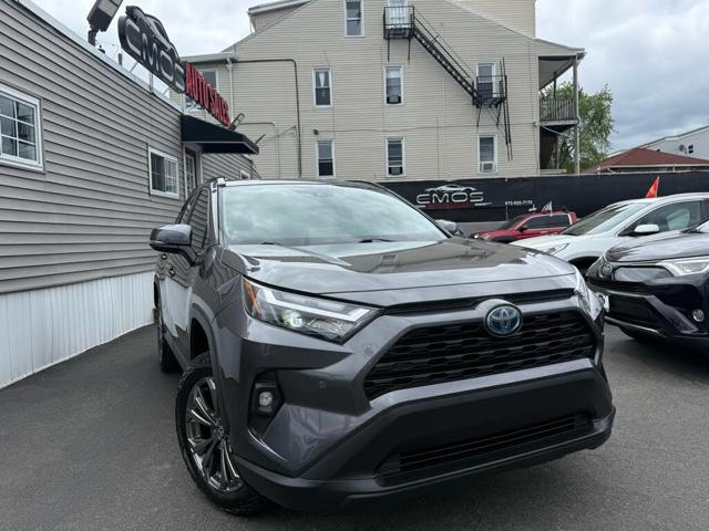2022 Toyota RAV4 XLE Premium AWD