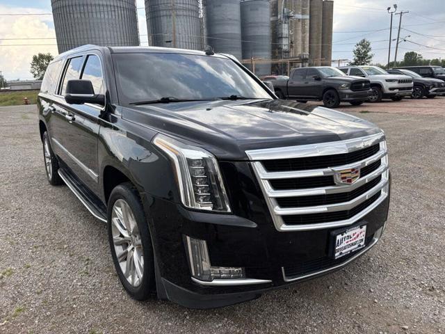2018 Cadillac Escalade ESV Luxury 4WD