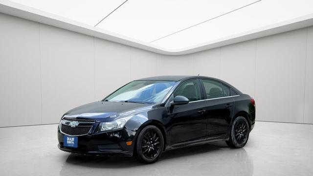 2012 Chevrolet Cruze LS Sedan FWD