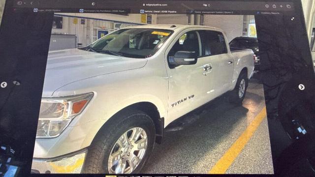 2018 Nissan Titan SV