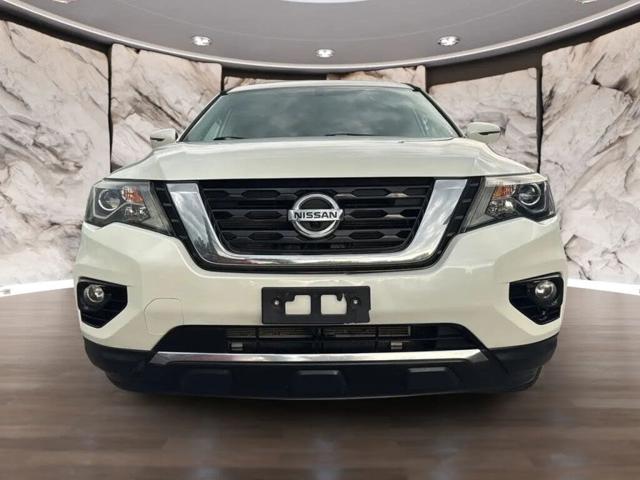 2017 Nissan Pathfinder Platinum