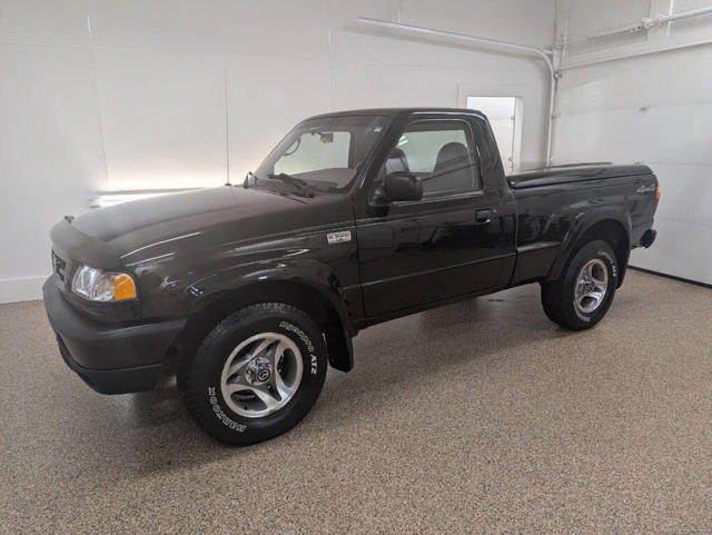 2001 Mazda B-Series 4WD Truck B3000 SE