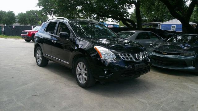 2013 Nissan Rogue SV with SL