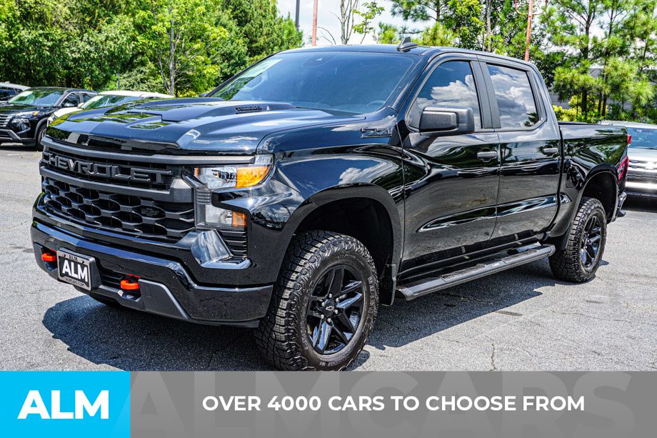 2024 Chevrolet Silverado 1500 Custom Trail Boss — photo 1 of 12