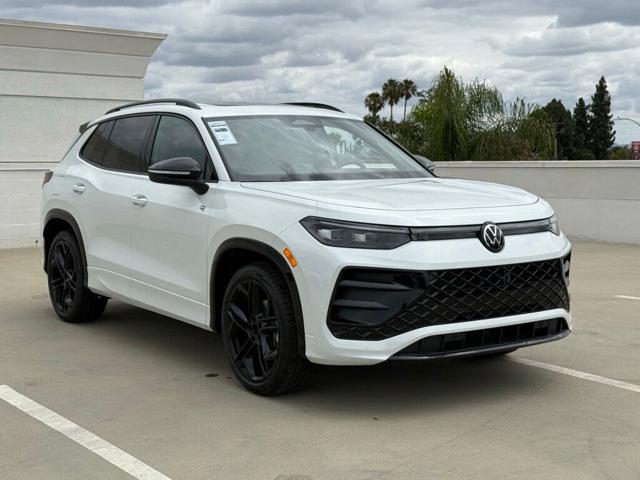 2026 Volkswagen Tiguan SE R-Line Black FWD