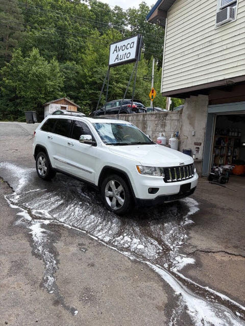 2013 Jeep Grand Cherokee Overland Summit