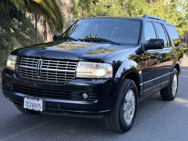 2012 Lincoln Navigator Base