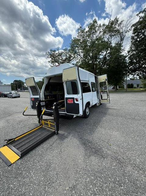 2011 Ford Econoline Cargo Van E-350 Super Duty Extended Carg
