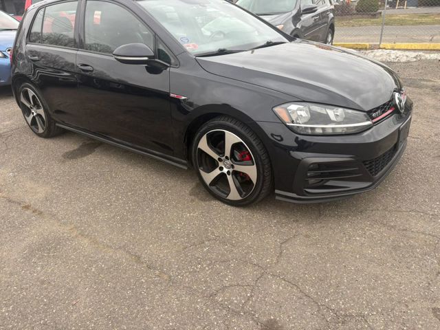 2018 Volkswagen Golf GTI SE
