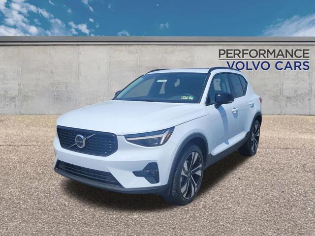2026 Volvo XC40 B5 Plus AWD