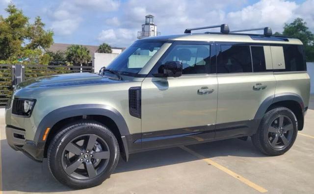 2021 Land Rover Defender 110 SE AWD
