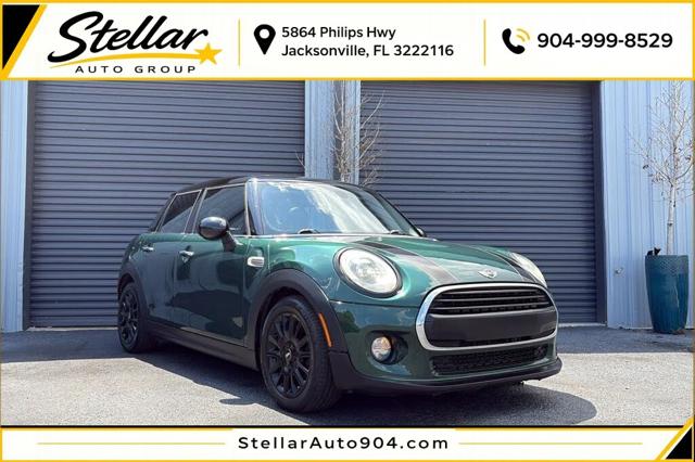 2017 MINI Hardtop Cooper