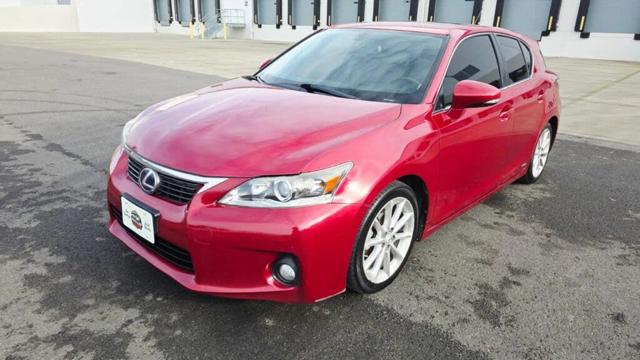 2013 Lexus CT 200h Base