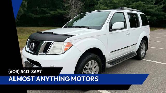 2011 Nissan Pathfinder LE