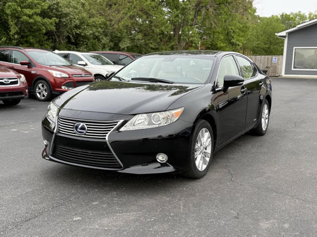 2015 Lexus ES 300h Base