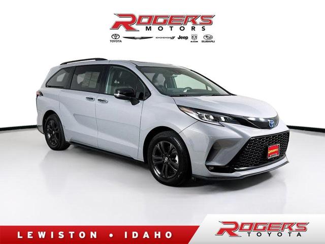 2025 Toyota Sienna XSE 7-Passenger AWD