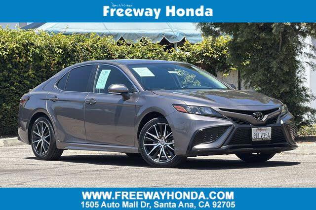 2024 Toyota Camry SE