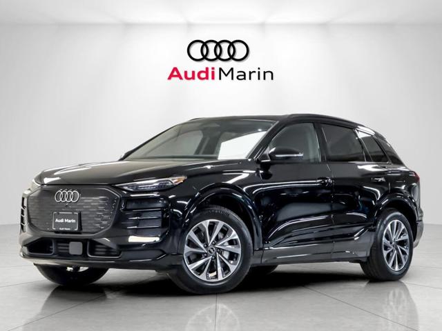 2025 Audi Q6 e-tron quattro Premium Plus
