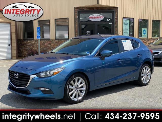 2017 Mazda Mazda3 5-Door Touring Hatchback